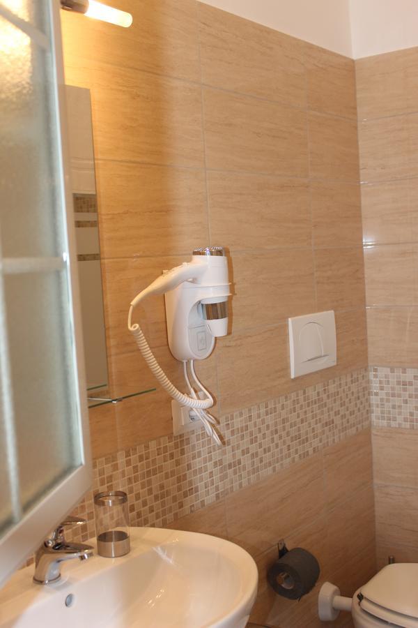Vmh Vatican Modern House โรม ภายนอก รูปภาพ