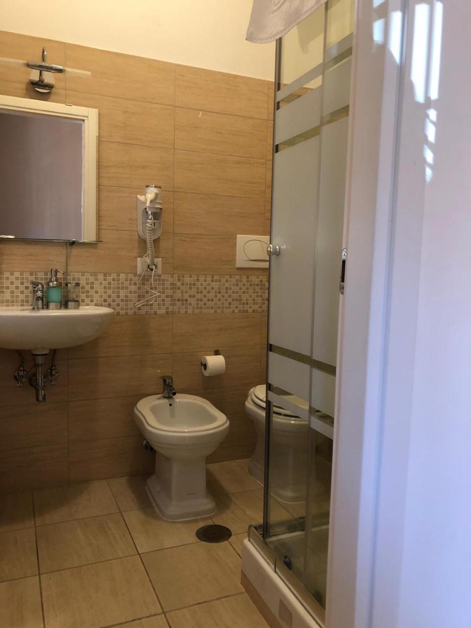 Vmh Vatican Modern House โรม ภายนอก รูปภาพ